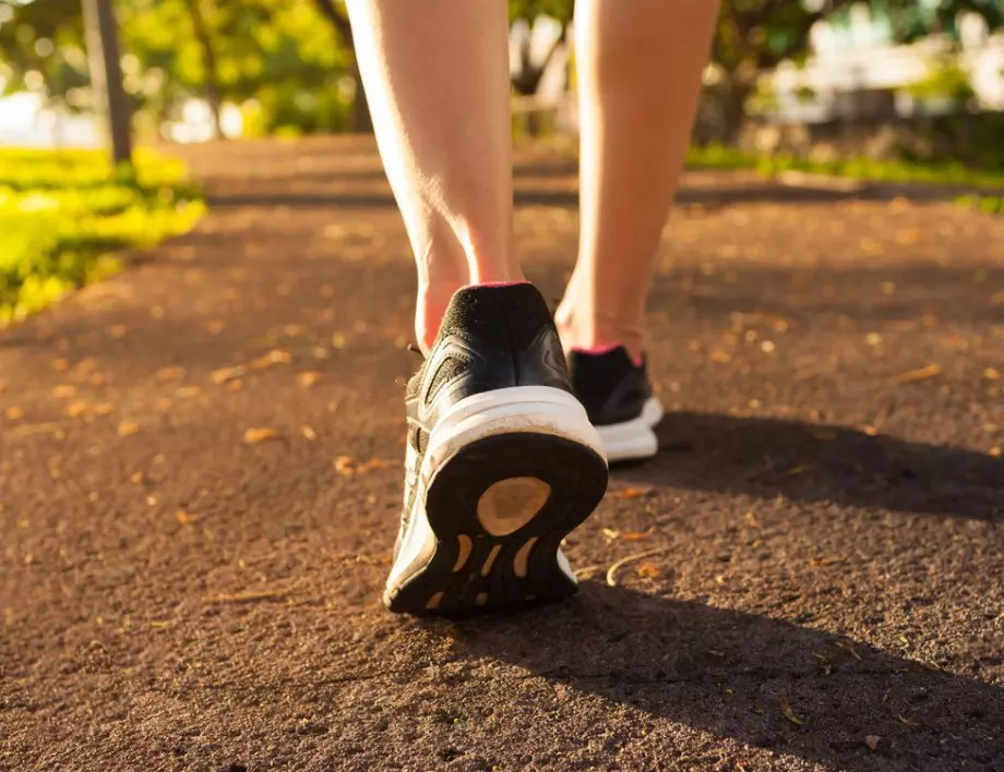 Фитнес експертите обясняват колко калории се изгарят при ходене