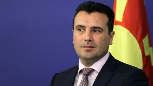 Заев: ЕС и НАТО обединяват македонците и политически, и етнически