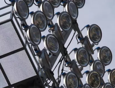 Защо Германия забранява прожекторите?