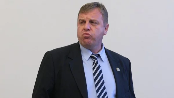 Каракачанов: Топката за изтребителите е в Министерството на отбраната и ще я отиграем правилно