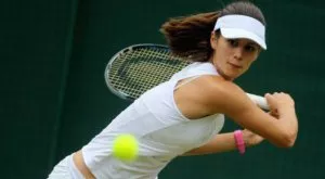 Пиронкова с летящ старт в Ийстбърн