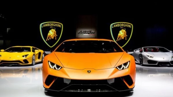 Lamborghini пуска модел с 4 врати и възражда легенда