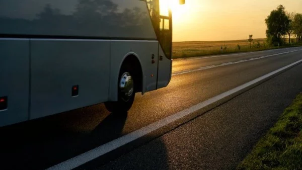 Тежка катастрофа с автобус с ученици във Флорида