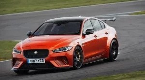 Jaguar пуска най-екстремния си седан 