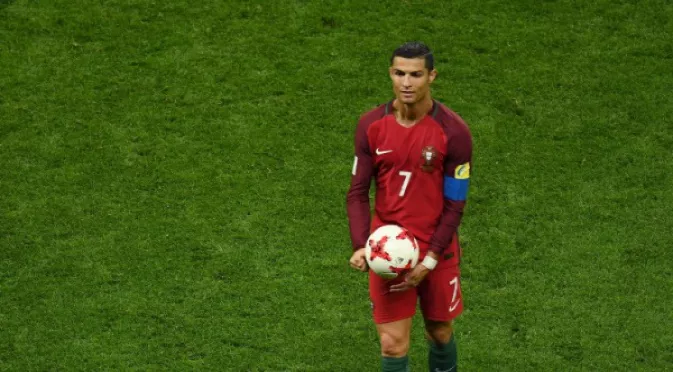 Роналдо не е бил резерва за Португалия от 13 години насам