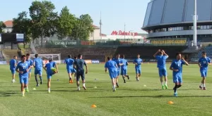 {{ otherArticle[0].article.title }}