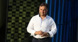 {{ otherArticle[0].article.title }}