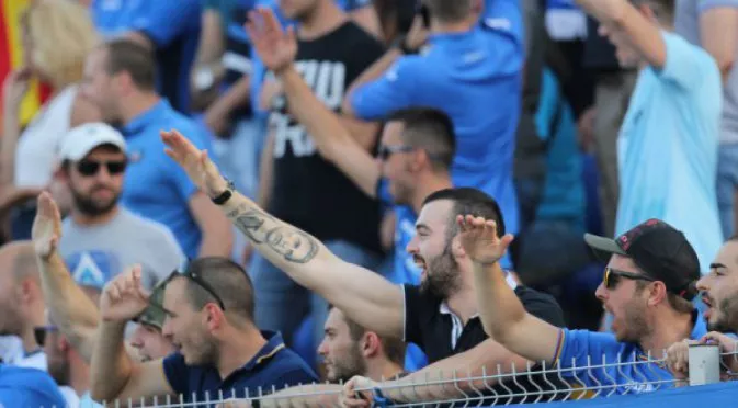 Феновете на Левски надъхват отбора преди реванша с Хайдук