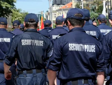 Двама задържани след напрежение между участници в София прайд и националисти