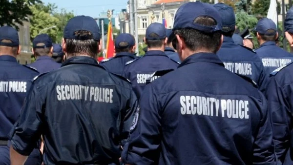 Двама задържани след напрежение между участници в София прайд и националисти