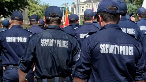 Над 350 служители на реда ще охраняват площад "Александър 1" на Нова Година
