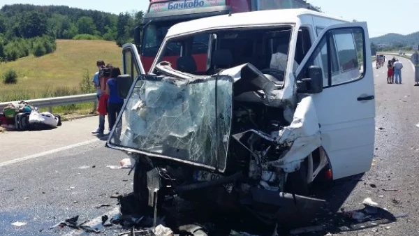 Катастрофа с български бус в Унгария взе жертви