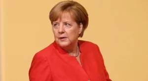 Меркел: Политиката на ЕЦБ не е такава, каквато искаме 