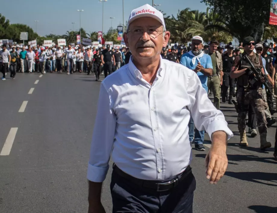Лидерът на основната опозиция в Турция: Безплатни жилища за пострадалите от земетресенията