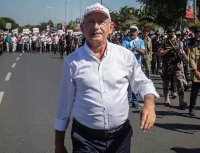 Преди втори тур: Опонентът на Ердоган обеща да изгони милиони бежанци