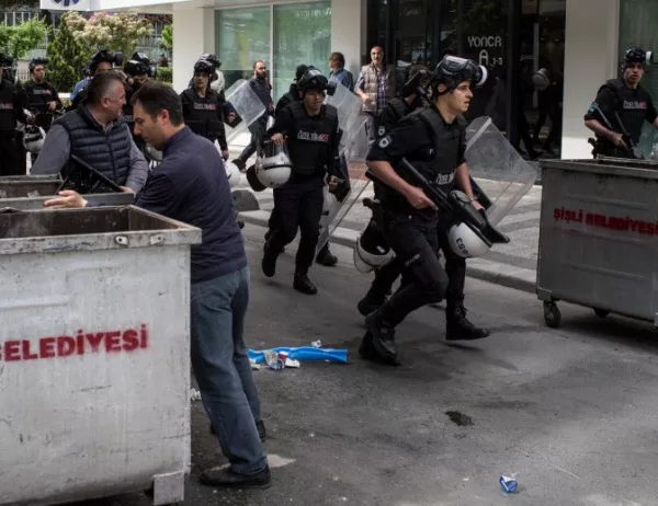 Турските власти задържаха 34 предполагаеми терористи от ИД