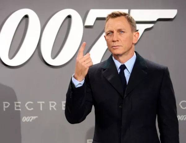 Даниел Крейг се завърнал в ролята на 007, защото "ще влезе в историята"