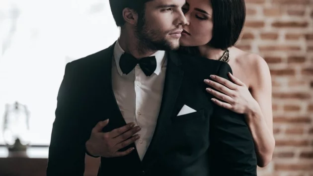 10 сигурни знака, че един мъж харесва една жена