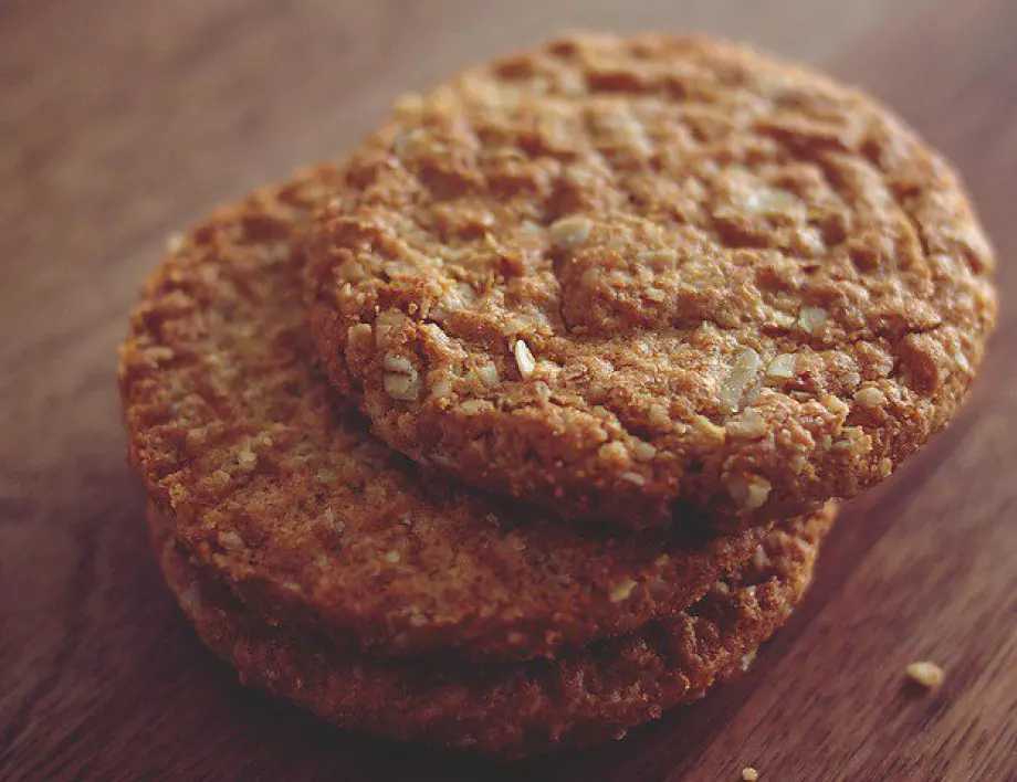 Баба ми каза уникална рецепта за ореховки с течен шоколад