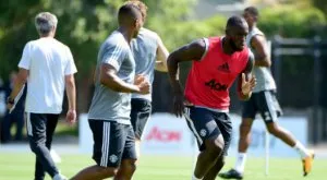 {{ otherArticle[0].article.title }}