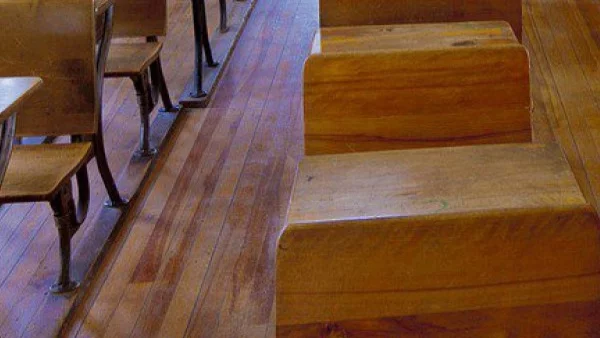 443 деца в Сливенско не са продължили средното си образование