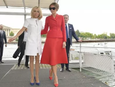Мелания Тръмп и Бриджит Макрон на разходка по Сена (СНИМКИ)