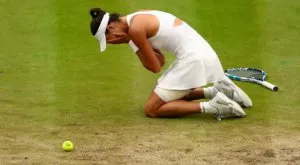 Мугуруса превзе крепостта на сестри Уилямс "Уимбълдън" след лекция срещу Винъс