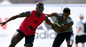 Нападател засега отказва да преподпише с Юнайтед