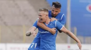 {{ otherArticle[0].article.title }}