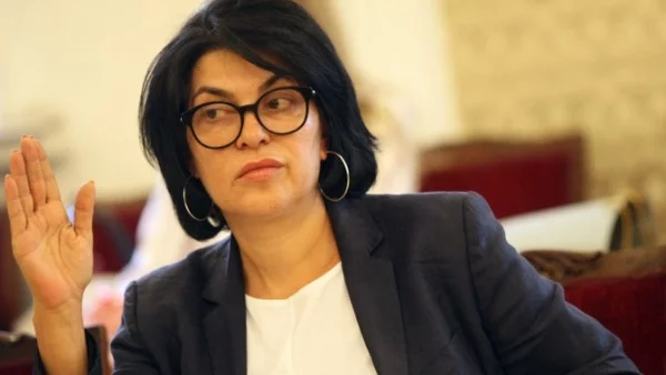 ДПС предупреди, че демокрацията е в опасност