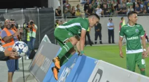 {{ otherArticle[0].article.title }}