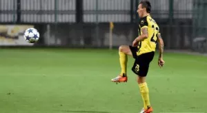 Йордан Минев остава във футбола поне до 38 години