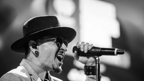 Linkin Park ще издигат паметна плоча на Честър Бенингтън