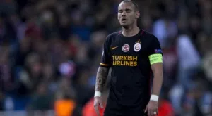 Снайдер може да продължи кариерата си в неочакван клуб