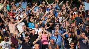 {{ otherArticle[0].article.title }}