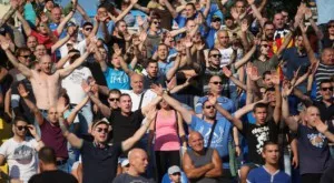 {{ otherArticle[0].article.title }}