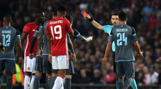 Звезда на Манчестър Юнайтед отнесе наказание от УЕФА, пропуска мача за Суперкупата на Европа