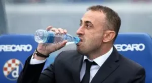 {{ otherArticle[0].article.title }}