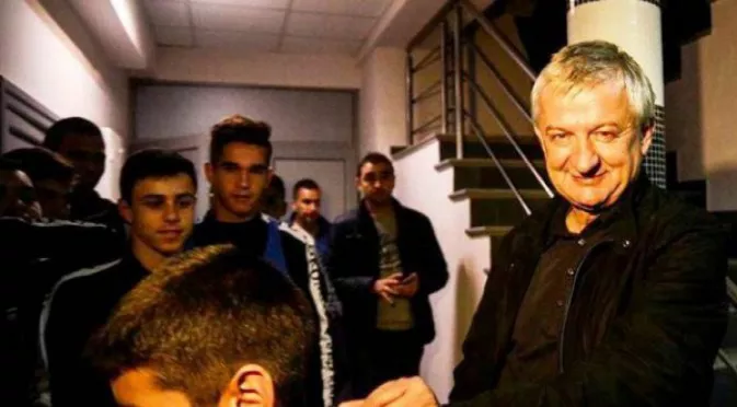 Фенове на Локомотив Пловдив поискаха Крушарски да напусне клуба