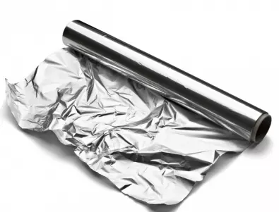 ИЗХВЪРЛЕТЕ алуминиевото фолио за готвене. То може да е много ОПАСНО! 