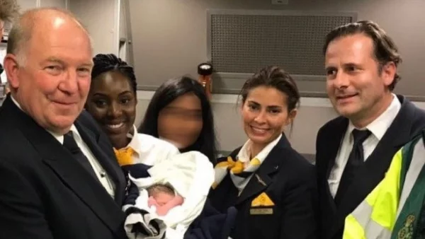 Община Пазарджик регистрира детето, родено на борда на Lufthansa