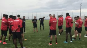 {{ otherArticle[0].article.title }}