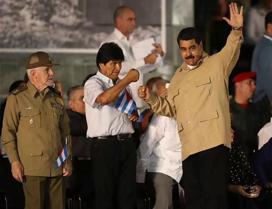 Мадуро обяви мащабни военни учения на границата с Колумбия 