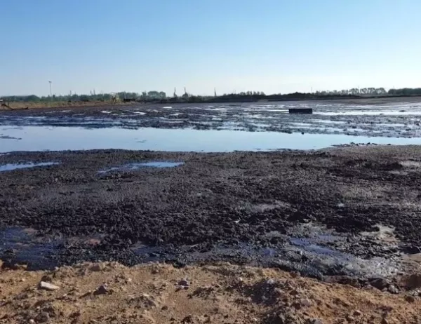 Екобомба цъка край Бургас заради окислителни езера