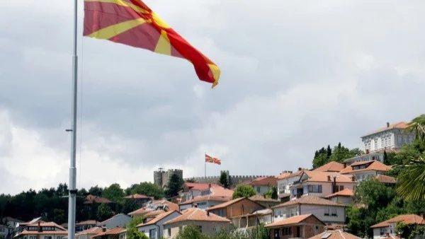 Хиляди в Битоля се стекоха на протеста на ВМРО-ДПМНЕ срещу договора за името с Гърция