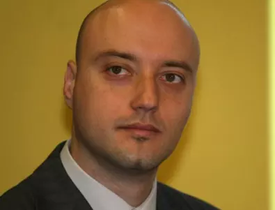 Атанас Славов: Служебно правителство е сигнал за парламентарна криза