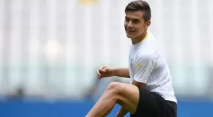 ВИДЕО: Дибала се мята гол в снега