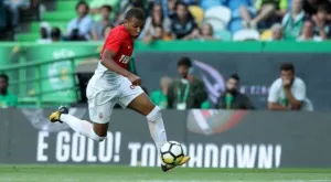 {{ otherArticle[0].article.title }}