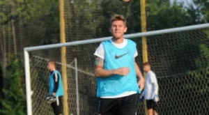 {{ otherArticle[0].article.title }}