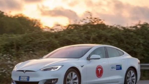 Илон Мъск обяви за нов световен рекорд на Tesla